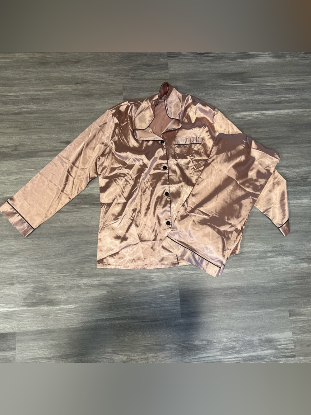 Amazon Pink Satin Silk Like Pajama Set Medium
